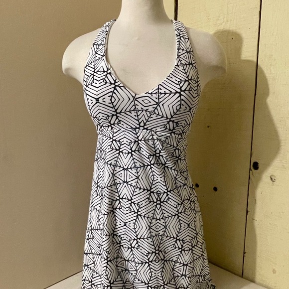 Carve Designs Dresses & Skirts - Carve Designs Womens Size Small Halter Racerback Athletic Dress Beach Summer